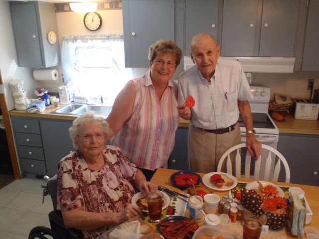 Dave and Shirley with daughter Pat