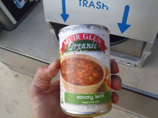 Organic lentils in a can