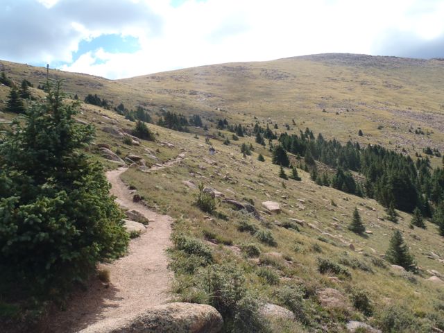 Hike up Pikes Peak