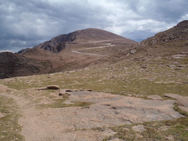 Hike up Pikes Peak